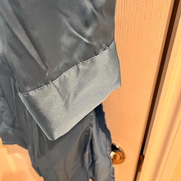 Light Blue Buttoned Knee-Length Shirt Dress - Picture 8 of 13